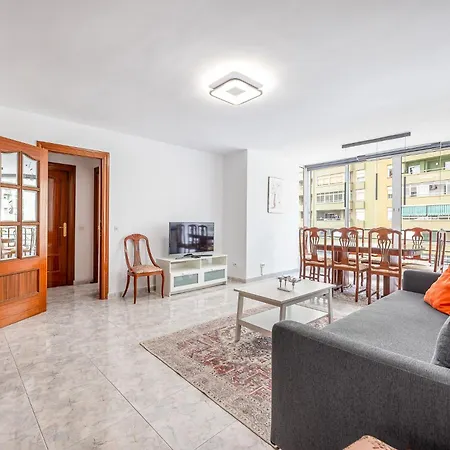 Boliches 3 Bed Ap Appartement *